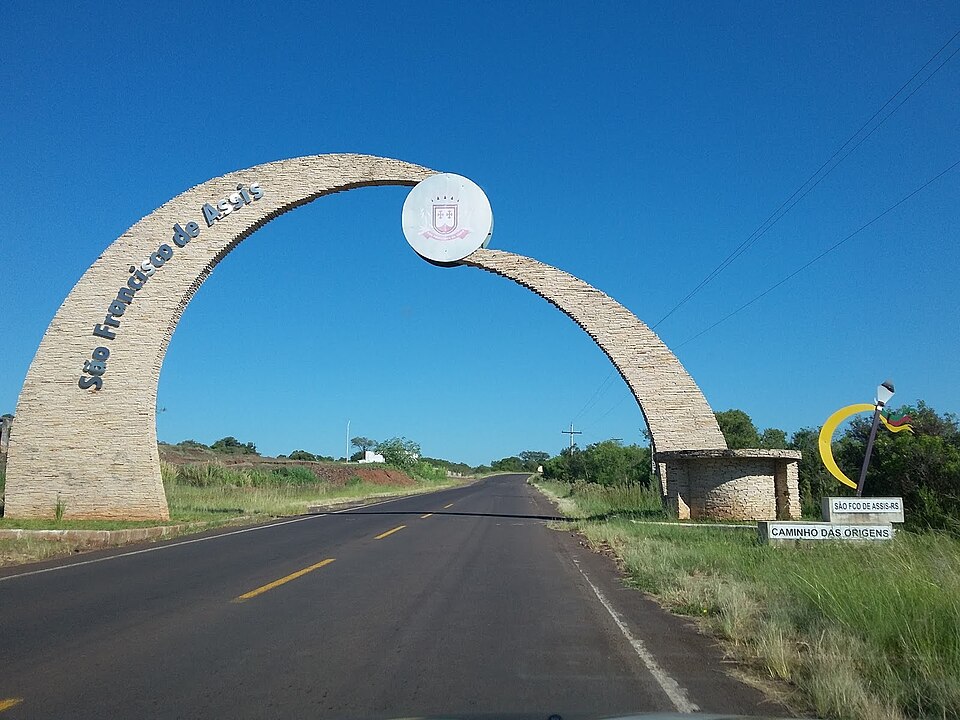 Ponto Turístico Capela de São Francisco de Assis em Praia do Forte