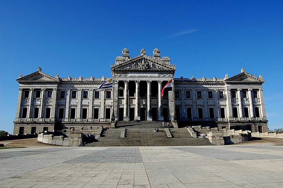 Ponto Turístico Plaza Independencia em Montevidéu