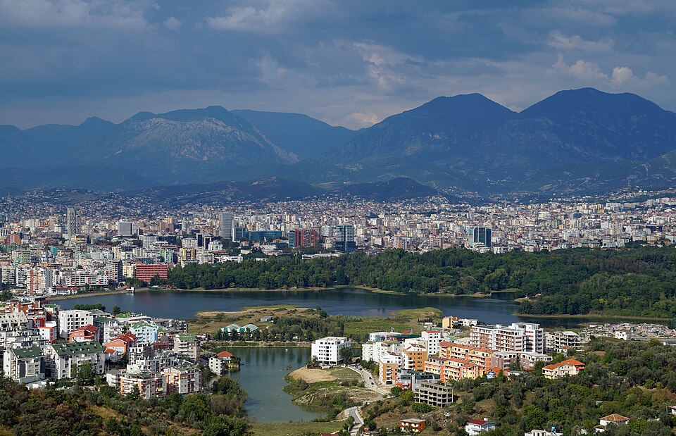 Ponto Turístico Praça Skanderbeg em Tirana