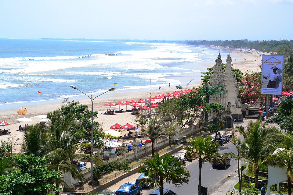 Ponto Turístico Praia de Tuban em Kuta