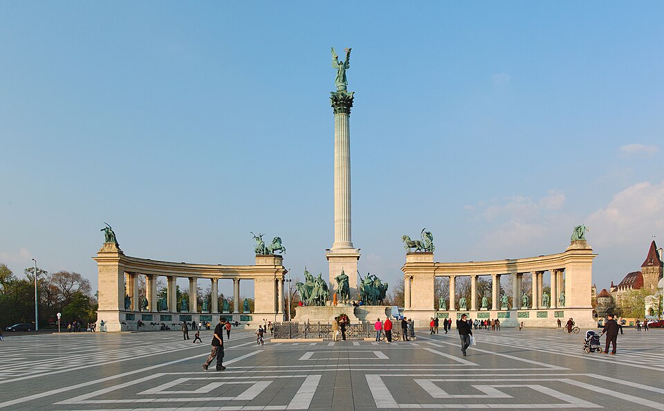 Ponto Turístico Avenida Andrássy e Praça dos Heróis em Budapeste