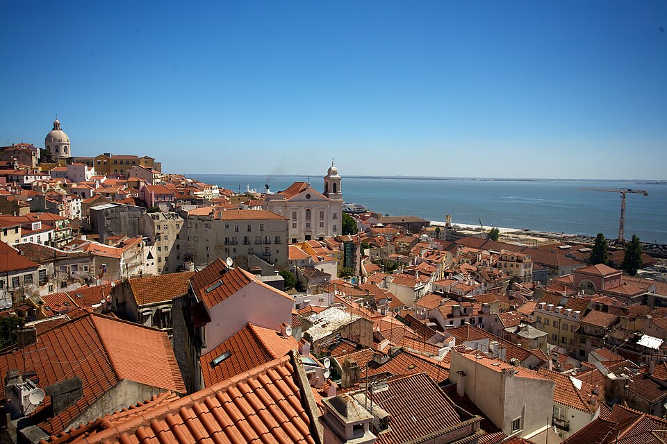 Ponto Turístico Bairro de Alfama e as Vielas de Fado em Lisboa