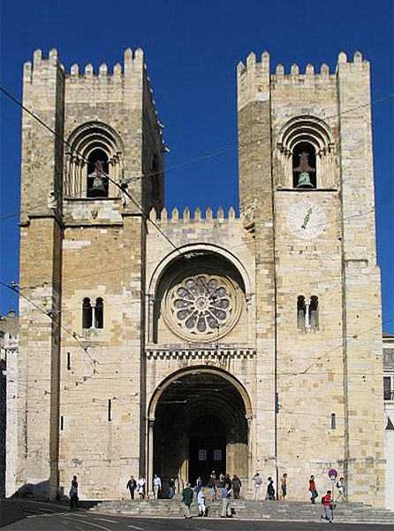 Ponto Turístico Largo do Camões e o Centro Histórico em Santa Maria da Feira