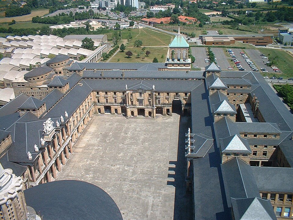 Ponto Turístico Laboral Cidade da Cultura em Gijón